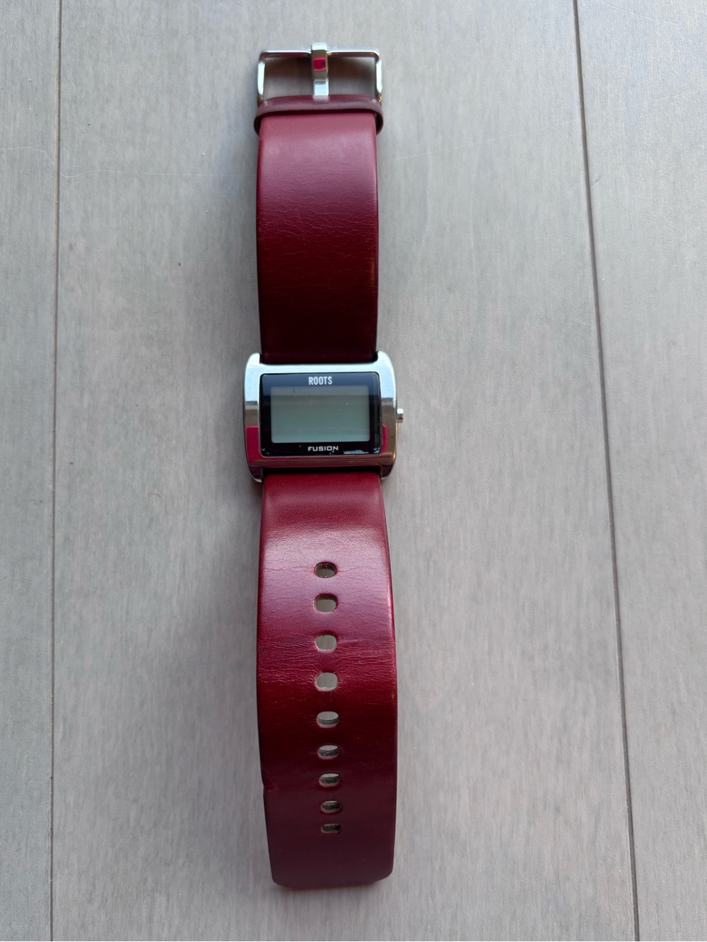 Vintage Roots Fusion digital cuff watch red